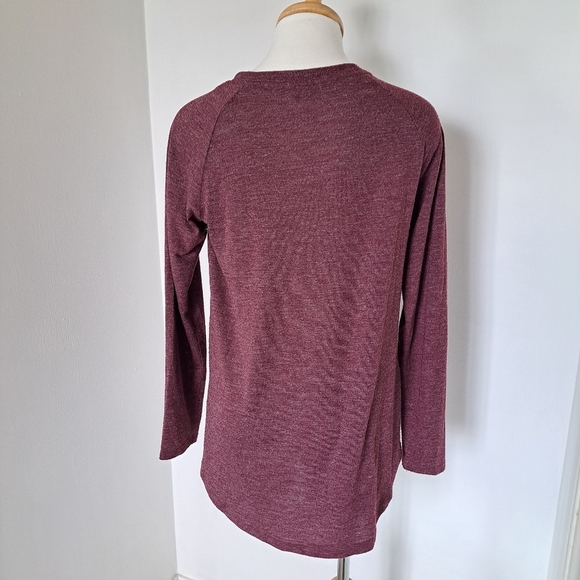 Roots | Red burgundy simple plain crew neck women's sweater - Picture 7 of 11